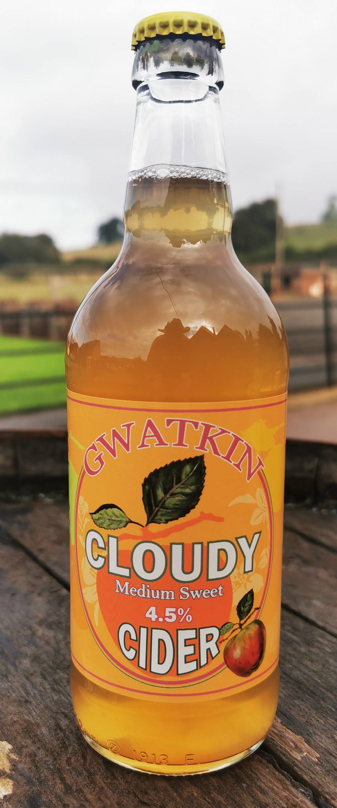 Cloudy Cider Gwatkin Cider Award Winning Traditional Farmhouse